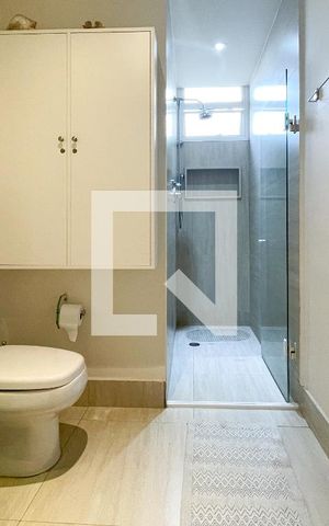 Apartamento à venda com 174m², 3 quartos e 2 vagas Apartamento à venda com 174m², 3 quartos e 2 vagasBanheiro
