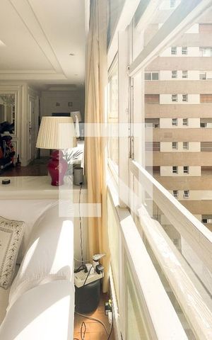 Apartamento à venda com 174m², 3 quartos e 2 vagas Apartamento à venda com 174m², 3 quartos e 2 vagasSala