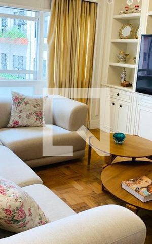 Apartamento à venda com 174m², 3 quartos e 2 vagas Apartamento à venda com 174m², 3 quartos e 2 vagasSala