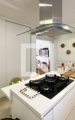 Apartamento à venda com 174m², 3 quartos e 2 vagas Apartamento à venda com 174m², 3 quartos e 2 vagasCozinha