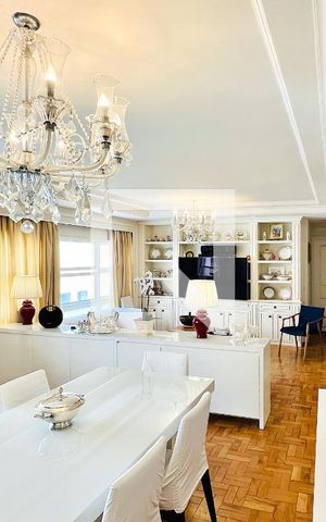 Apartamento à venda com 174m², 3 quartos e 2 vagas Apartamento à venda com 174m², 3 quartos e 2 vagasSala
