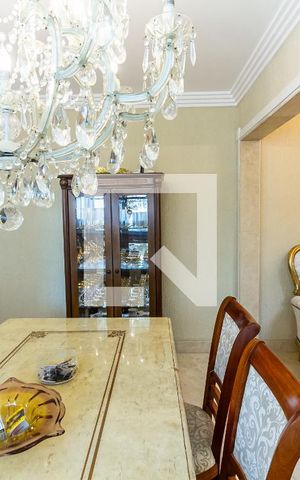 Casa para alugar com 247m², 3 quartos e 5 vagas Casa para alugar com 247m², 3 quartos e 5 vagasSala de Jantar