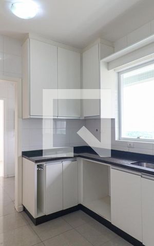 Apartamento para alugar com 255m², 4 quartos e 2 vagasCozinha