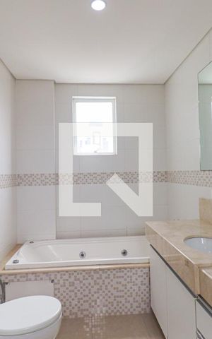 Apartamento para alugar com 255m², 4 quartos e 2 vagasBanheiro da Suíte 1