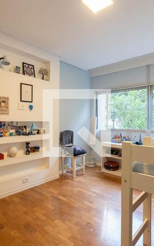 Apartamento à venda com 176m², 4 quartos e 1 vaga Apartamento à venda com 176m², 4 quartos e 1 vagaQuarto 2