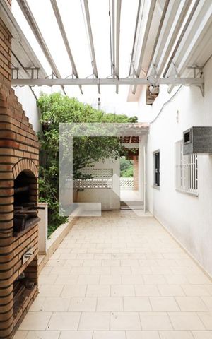 Casa à venda com 250m², 4 quartos e 3 vagasChurrasqueira
