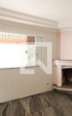 Casa à venda com 250m², 4 quartos e 3 vagasSala