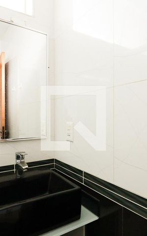 Casa à venda com 250m², 4 quartos e 3 vagasBanheiro Social