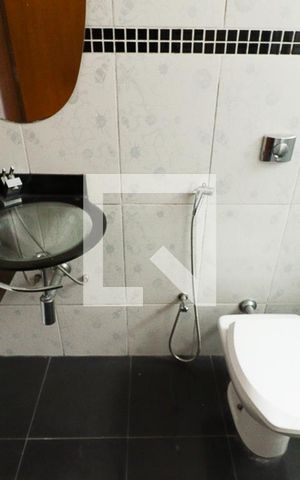 Casa à venda com 250m², 4 quartos e 3 vagasBanheiro da Suíte 2