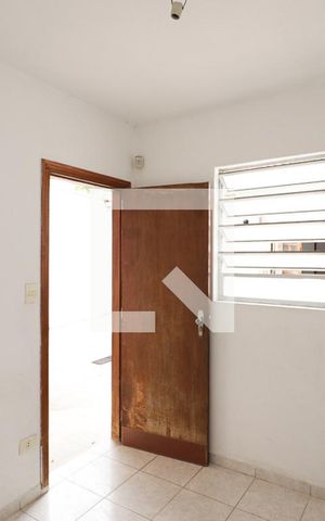 Casa à venda com 250m², 4 quartos e 3 vagasQuarto Externo