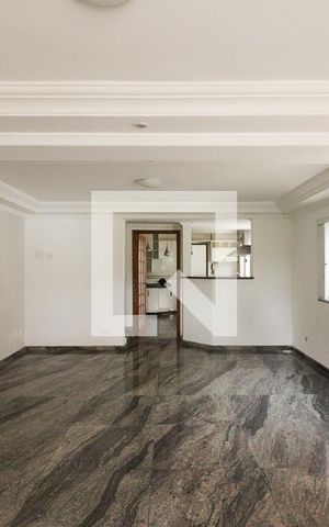 Casa à venda com 250m², 4 quartos e 3 vagasSala