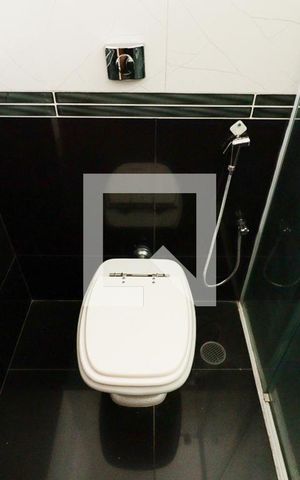 Casa à venda com 250m², 4 quartos e 3 vagasBanheiro Social