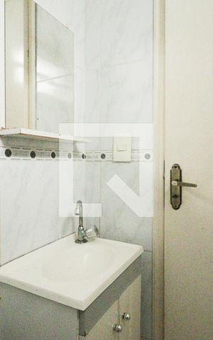 Casa à venda com 250m², 4 quartos e 3 vagasBanheiro do Salão de Festas