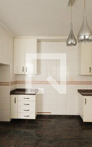 Casa à venda com 250m², 4 quartos e 3 vagasCozinha