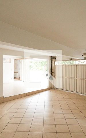 Casa à venda com 250m², 4 quartos e 3 vagasGaragem