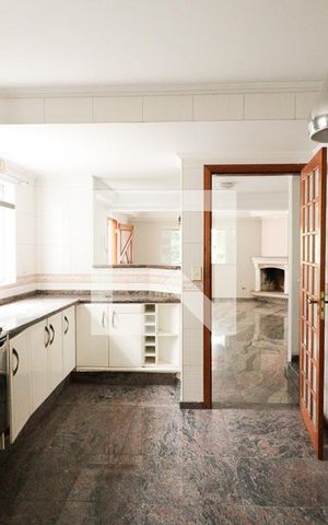 Casa à venda com 250m², 4 quartos e 3 vagasCozinha
