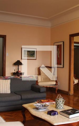 Apartamento à venda com 242m², 4 quartos e 1 vagaSala