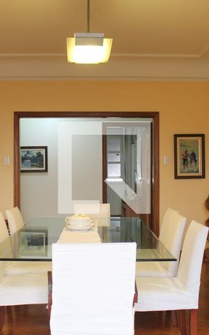Apartamento à venda com 242m², 4 quartos e 1 vagaSala de Jantar