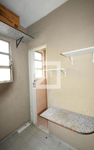 Apartamento à venda com 80m², 2 quartos e 1 vagaArea de serviço