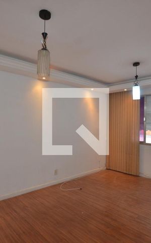 Apartamento à venda com 80m², 2 quartos e 1 vagaSala