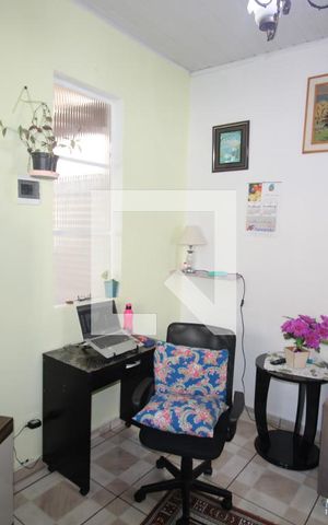 Casa à venda com 203m², 5 quartos e 2 vagasSala