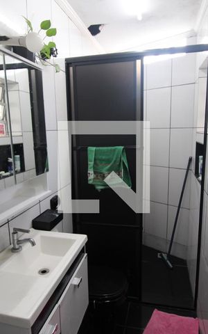 Casa à venda com 203m², 5 quartos e 2 vagasCasa 2 - Banheiro 2