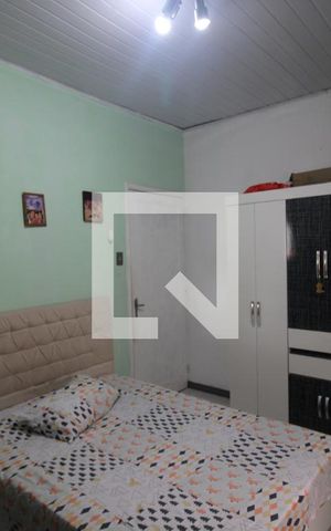 Casa à venda com 203m², 5 quartos e 2 vagasSuíte