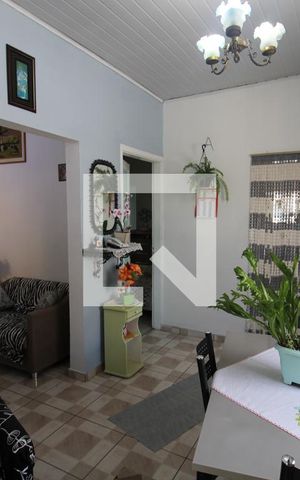 Casa à venda com 203m², 5 quartos e 2 vagasSala