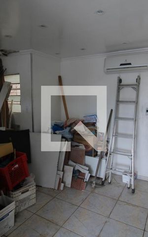 Casa à venda com 203m², 5 quartos e 2 vagasCasa 2 - Sala