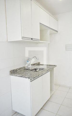 Apartamento para alugar com 44m², 2 quartos e 1 vagaCozinha - Armários