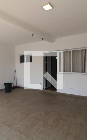Casa para alugar com 156m², 3 quartos e 2 vagasEntrada da casa 2