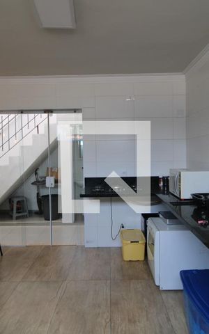 Casa para alugar com 156m², 3 quartos e 2 vagasCozinha