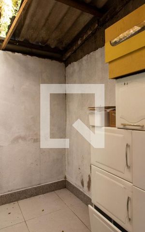 Casa à venda com 400m², 2 quartos e 2 vagas Casa à venda com 400m², 2 quartos e 2 vagasÁrea de Serviço