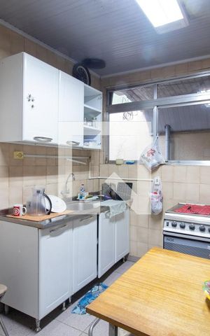 Casa à venda com 400m², 2 quartos e 2 vagas Casa à venda com 400m², 2 quartos e 2 vagasCozinha