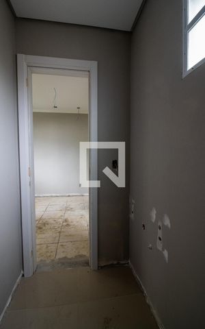 Casa à venda com 400m², 2 quartos e 2 vagas Casa à venda com 400m², 2 quartos e 2 vagasBanheiro 2