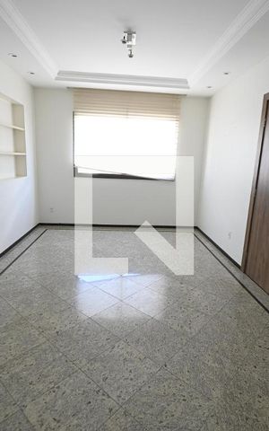 Apartamento à venda com 141m², 4 quartos e 3 vagas Apartamento à venda com 141m², 4 quartos e 3 vagasSala