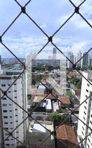 Apartamento à venda com 141m², 4 quartos e 3 vagas Apartamento à venda com 141m², 4 quartos e 3 vagasVista