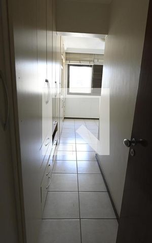 Apartamento à venda com 141m², 4 quartos e 3 vagas Apartamento à venda com 141m², 4 quartos e 3 vagasQuarto