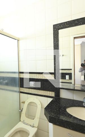 Apartamento à venda com 141m², 4 quartos e 3 vagas Apartamento à venda com 141m², 4 quartos e 3 vagasBanheiro