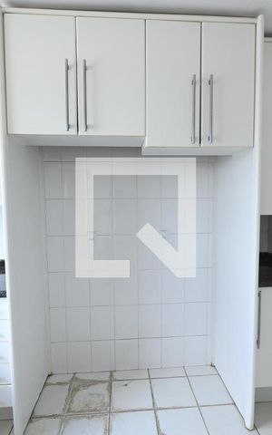 Apartamento à venda com 141m², 4 quartos e 3 vagas Apartamento à venda com 141m², 4 quartos e 3 vagasCozinha