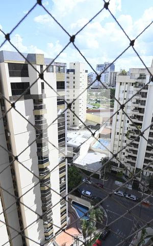 Apartamento à venda com 141m², 4 quartos e 3 vagas Apartamento à venda com 141m², 4 quartos e 3 vagasVista