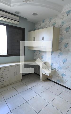 Apartamento à venda com 141m², 4 quartos e 3 vagas Apartamento à venda com 141m², 4 quartos e 3 vagasQuarto