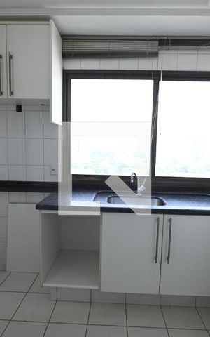Apartamento à venda com 141m², 4 quartos e 3 vagas Apartamento à venda com 141m², 4 quartos e 3 vagasCozinha