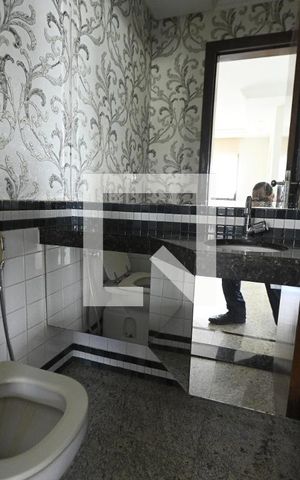 Apartamento à venda com 141m², 4 quartos e 3 vagas Apartamento à venda com 141m², 4 quartos e 3 vagasBanheiro