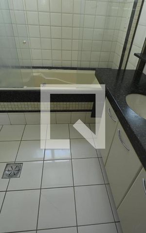Apartamento à venda com 141m², 4 quartos e 3 vagas Apartamento à venda com 141m², 4 quartos e 3 vagasBanheiro