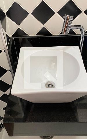 Apartamento para alugar com 89m², 3 quartos e 2 vagas Apartamento para alugar com 89m², 3 quartos e 2 vagasBanheiro de serviço