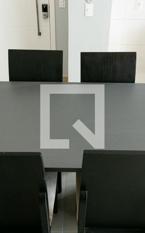 Apartamento à venda com 53m², 1 quarto e sem vagaSala - Mesa e Cadeiras