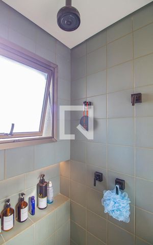 Apartamento à venda com 70m², 1 quarto e 1 vagaBanheiro da Suíte