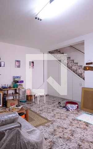 Casa à venda com 282m², 4 quartos e 6 vagas Casa à venda com 282m², 4 quartos e 6 vagasSalão de Festas