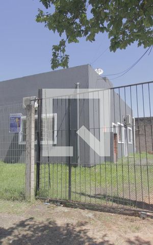 Casa à venda com 118m², 3 quartos e 3 vagasFachada